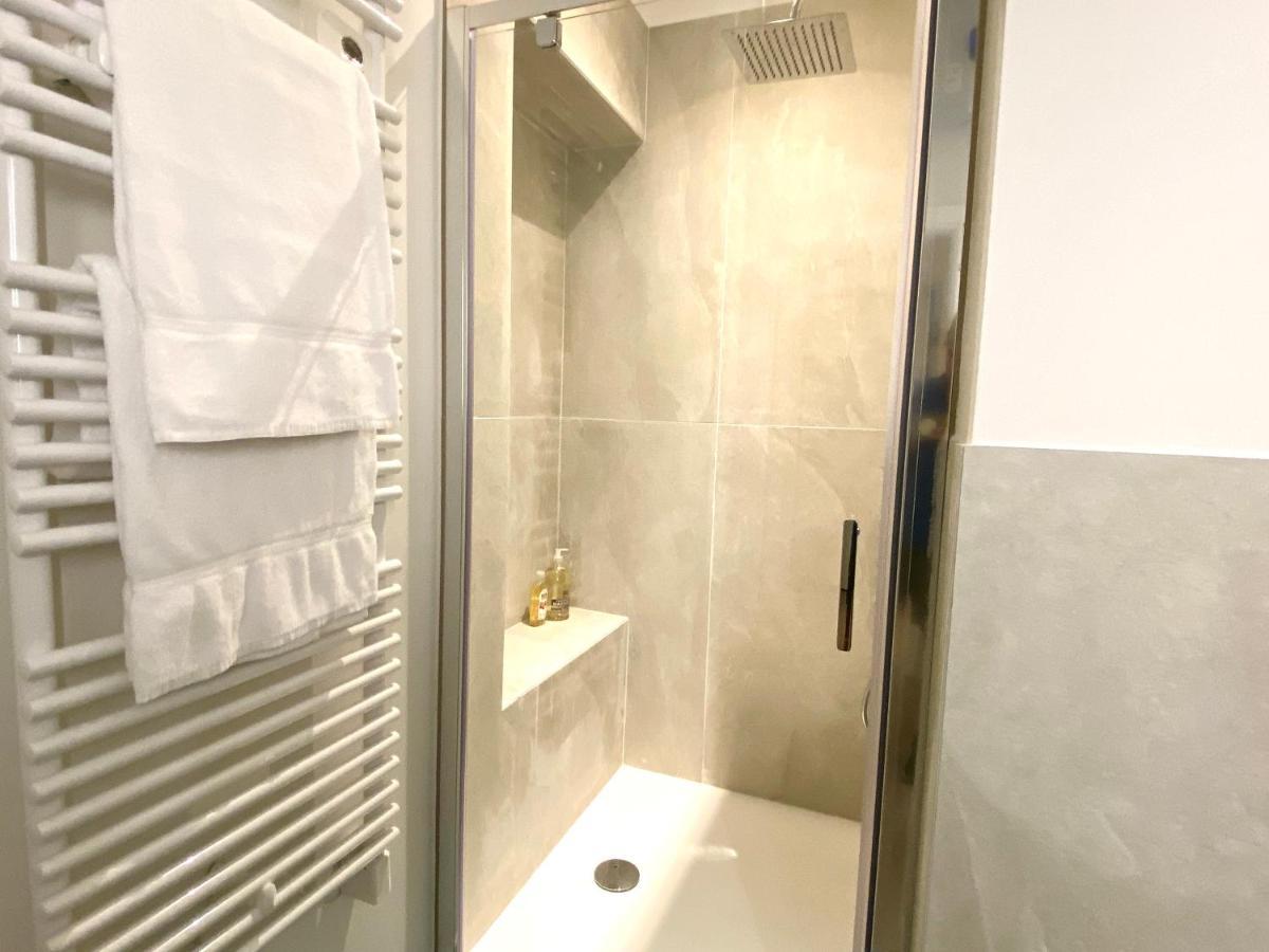 Fara Cinque Small Apartment Milán Exteriér fotografie
